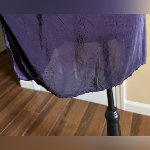 Barbra Lesser Flowy Top - Picture 11 of 11